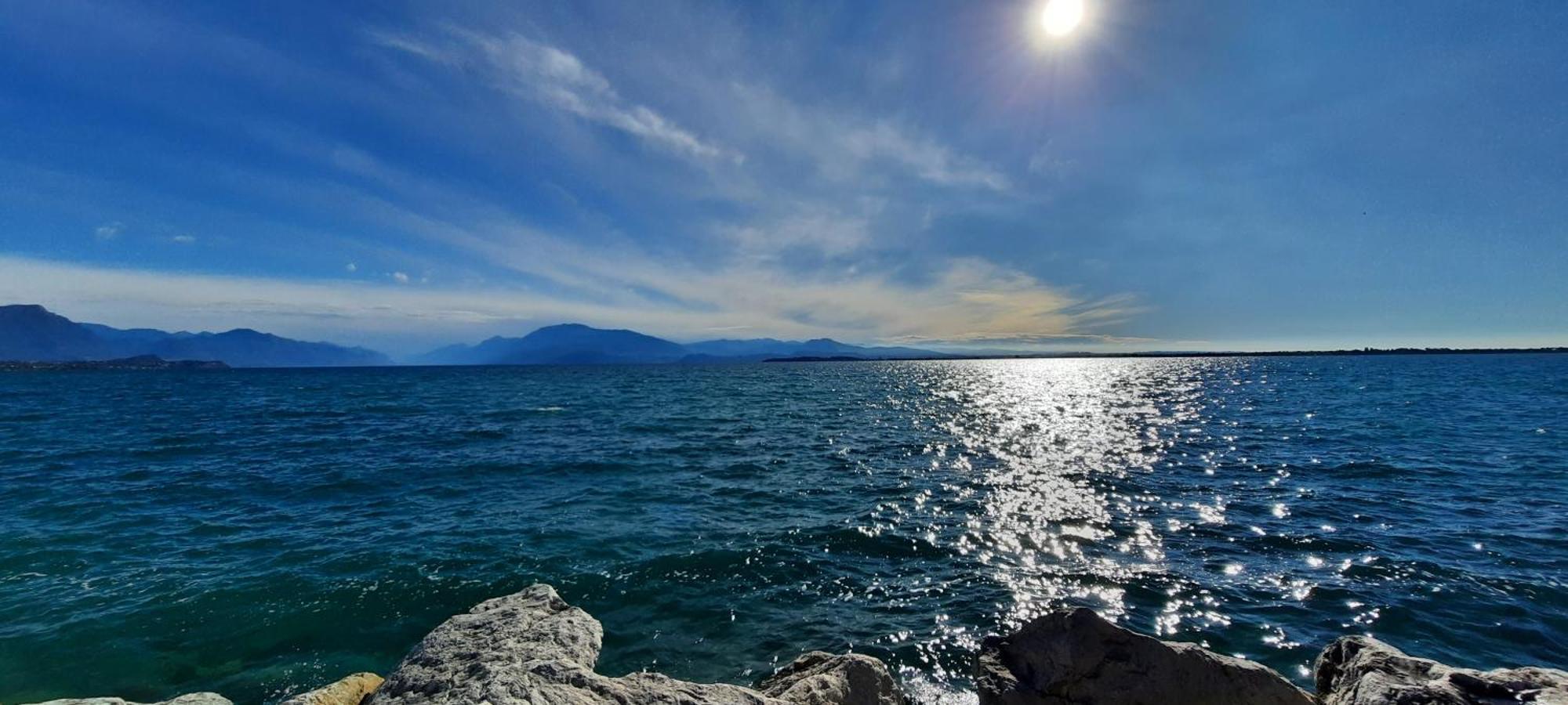 Eve House Gardalake Лонато Екстериор снимка