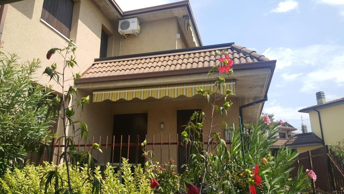 Eve House Gardalake Лонато Екстериор снимка