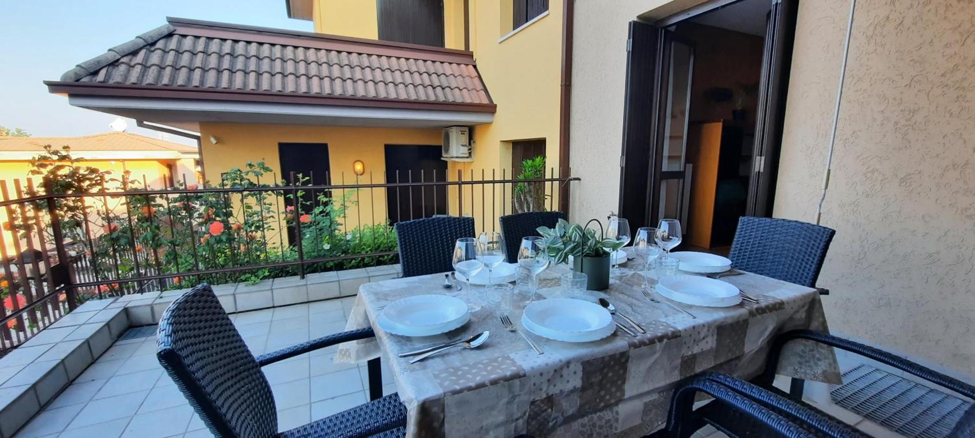 Eve House Gardalake Лонато Екстериор снимка